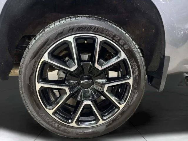 Chevrolet Silverado photo 48