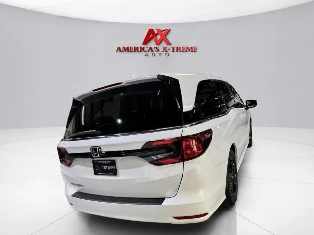 Honda Odyssey photo 8