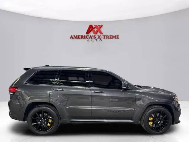 Jeep Grand Cherokee photo 8