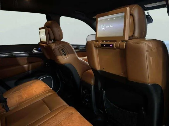 Jeep Grand Cherokee photo 40