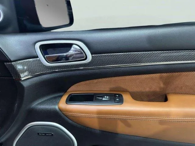 Jeep Grand Cherokee photo 42
