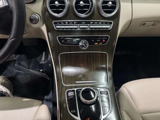 Mercedes-Benz C-Class photo 24
