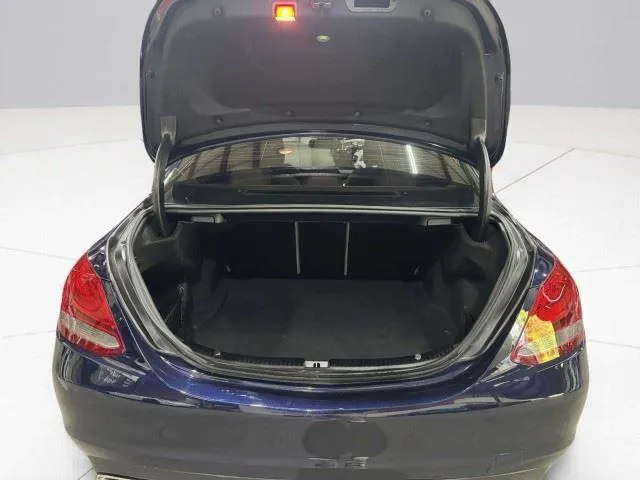 Mercedes-Benz C-Class photo 31