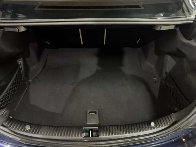 Mercedes-Benz C-Class photo 32