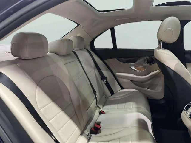 Mercedes-Benz C-Class photo 37