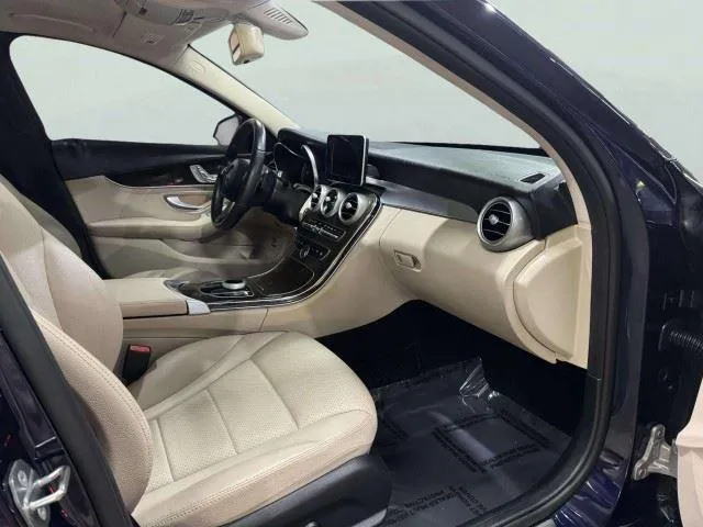 Mercedes-Benz C-Class photo 40