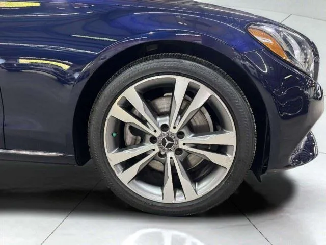 Mercedes-Benz C-Class photo 46