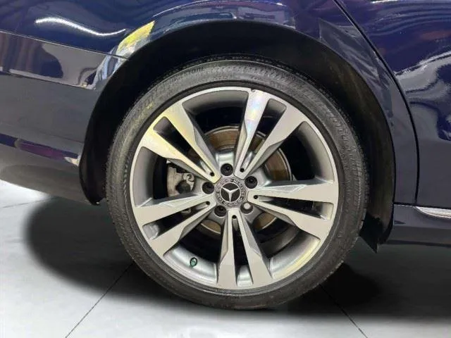 Mercedes-Benz C-Class photo 47
