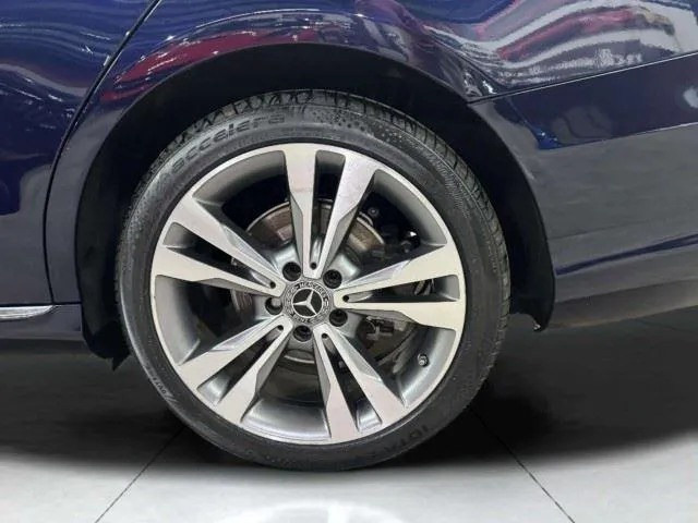 Mercedes-Benz C-Class photo 48