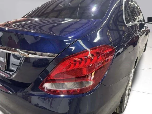 Mercedes-Benz C-Class photo 13
