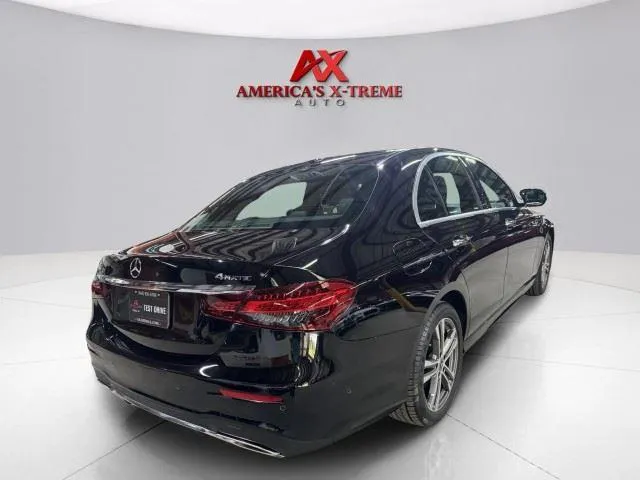 Mercedes-Benz E-Class photo 7
