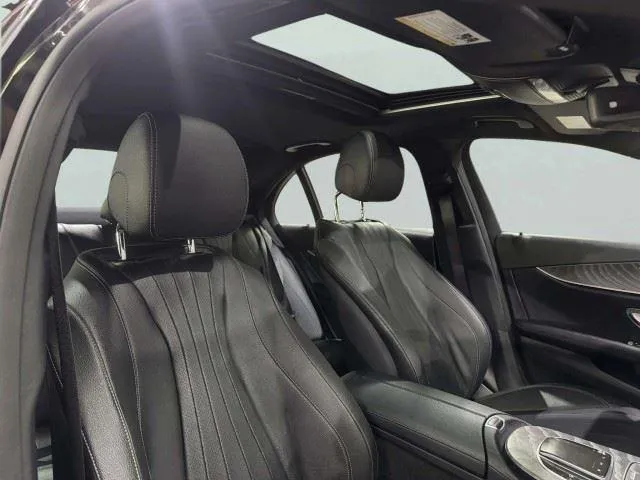 Mercedes-Benz E-Class photo 44