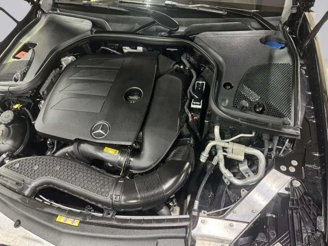 Mercedes-Benz E-Class photo 46
