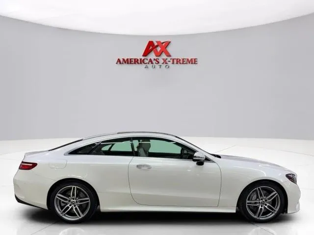 Mercedes-Benz E-Class photo 9