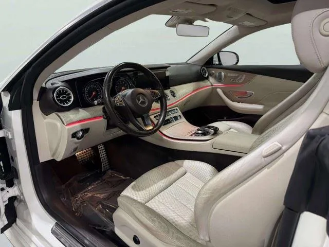 Mercedes-Benz E-Class photo 18