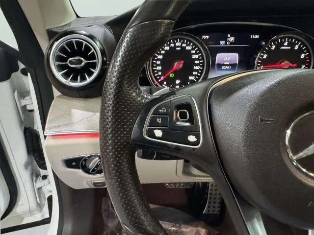 Mercedes-Benz E-Class photo 24