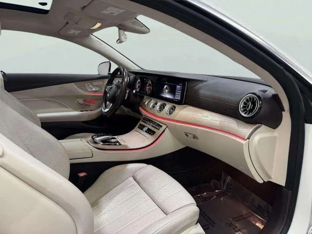 Mercedes-Benz E-Class photo 33