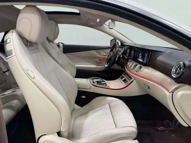 Mercedes-Benz E-Class photo 34