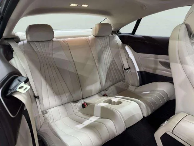 Mercedes-Benz E-Class photo 36