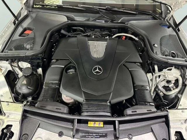 Mercedes-Benz E-Class photo 39