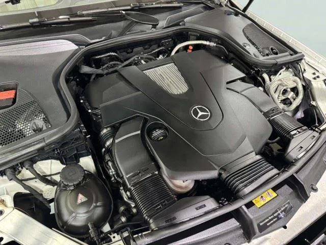 Mercedes-Benz E-Class photo 41