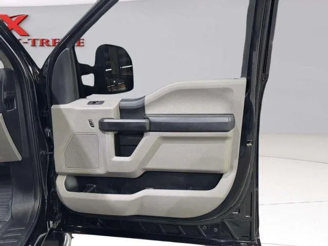 Ford F-350 photo 33