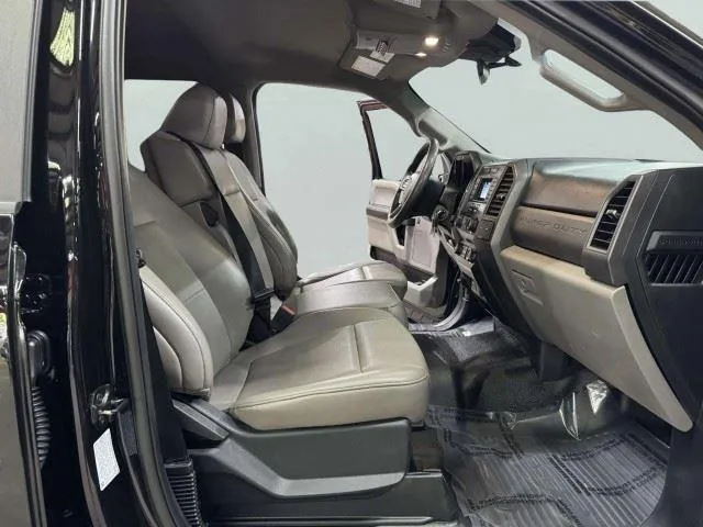 Ford F-350 photo 35