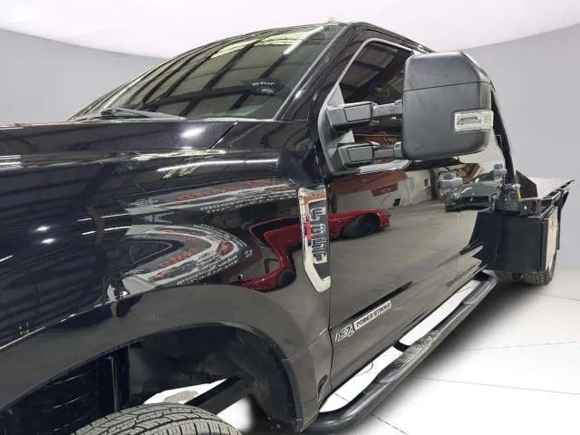 Ford F-350 photo 13