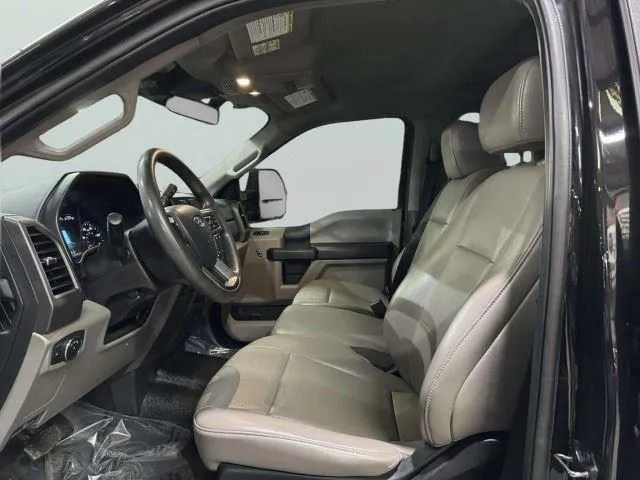 Ford F-350 photo 20