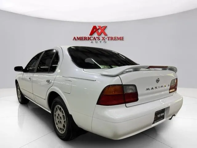 Nissan Maxima photo 6