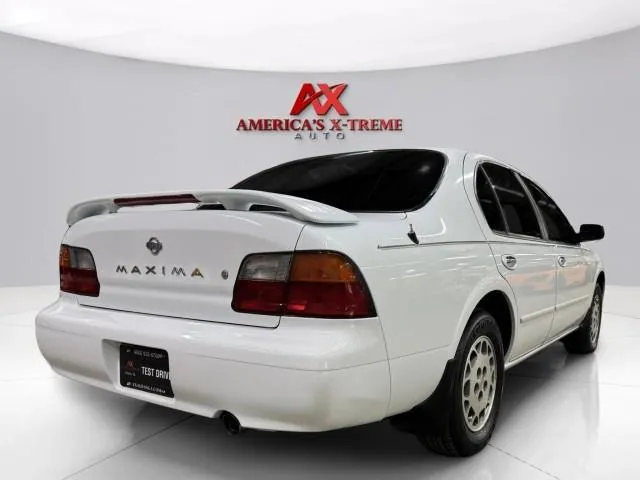 Nissan Maxima photo 8