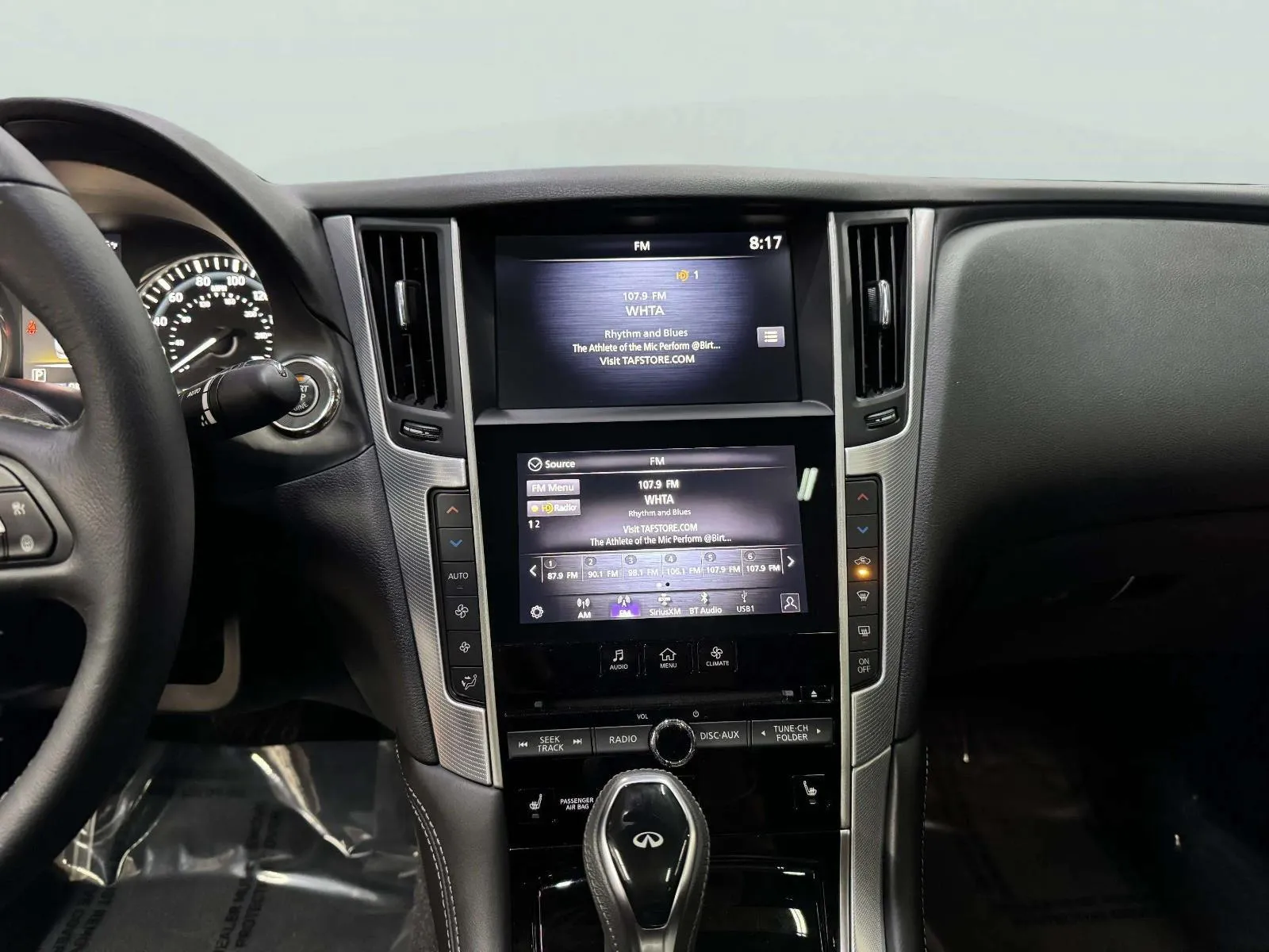 Infiniti Q50 photo 25