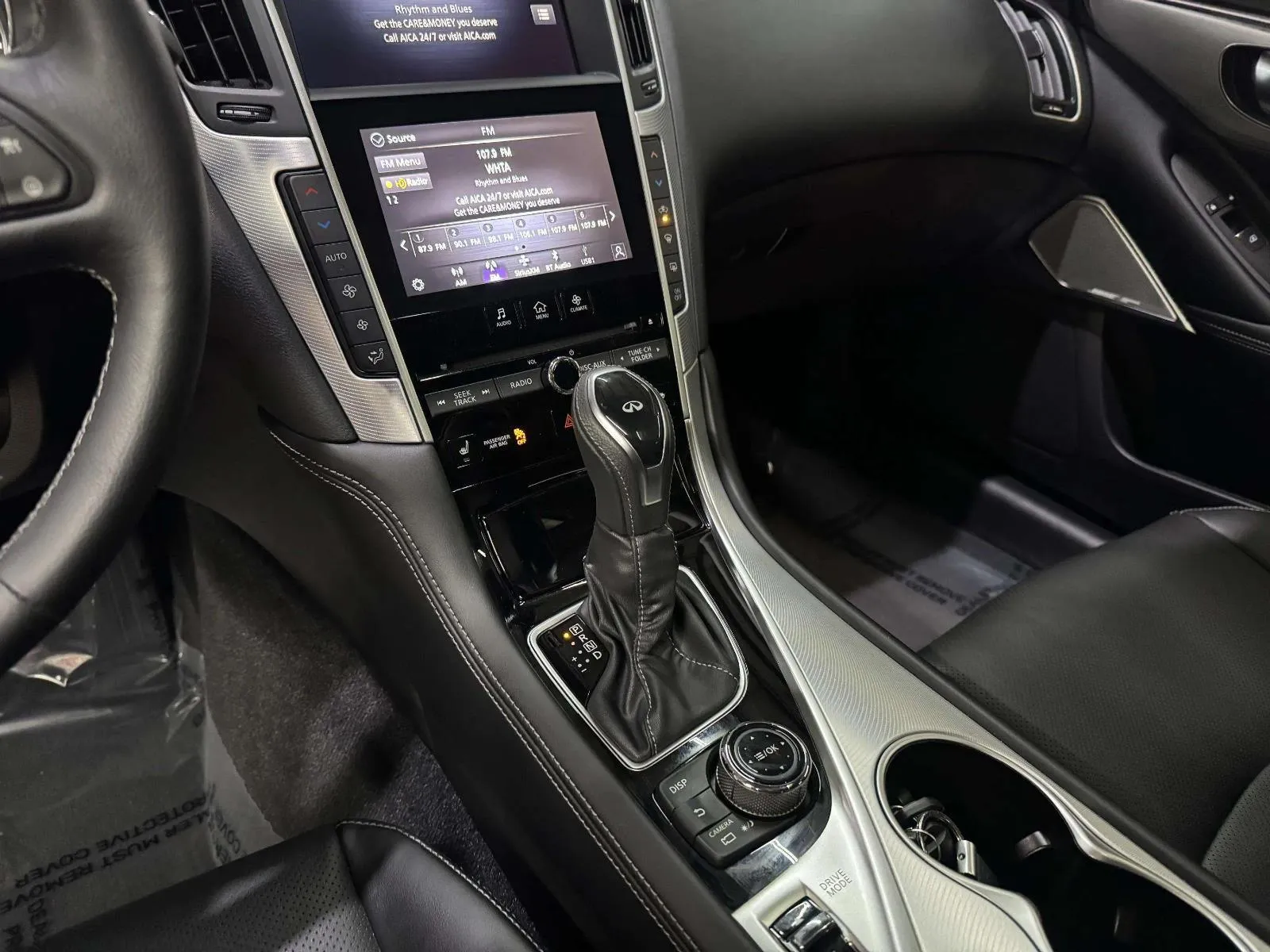 Infiniti Q50 photo 26