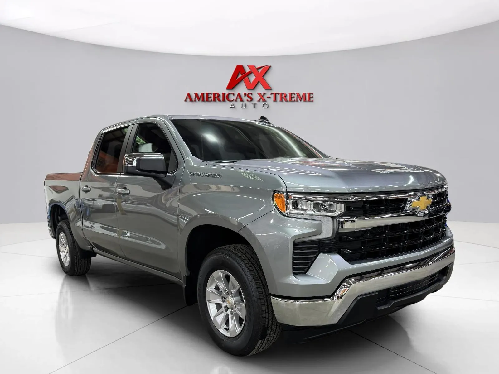 Chevrolet Silverado photo 9
