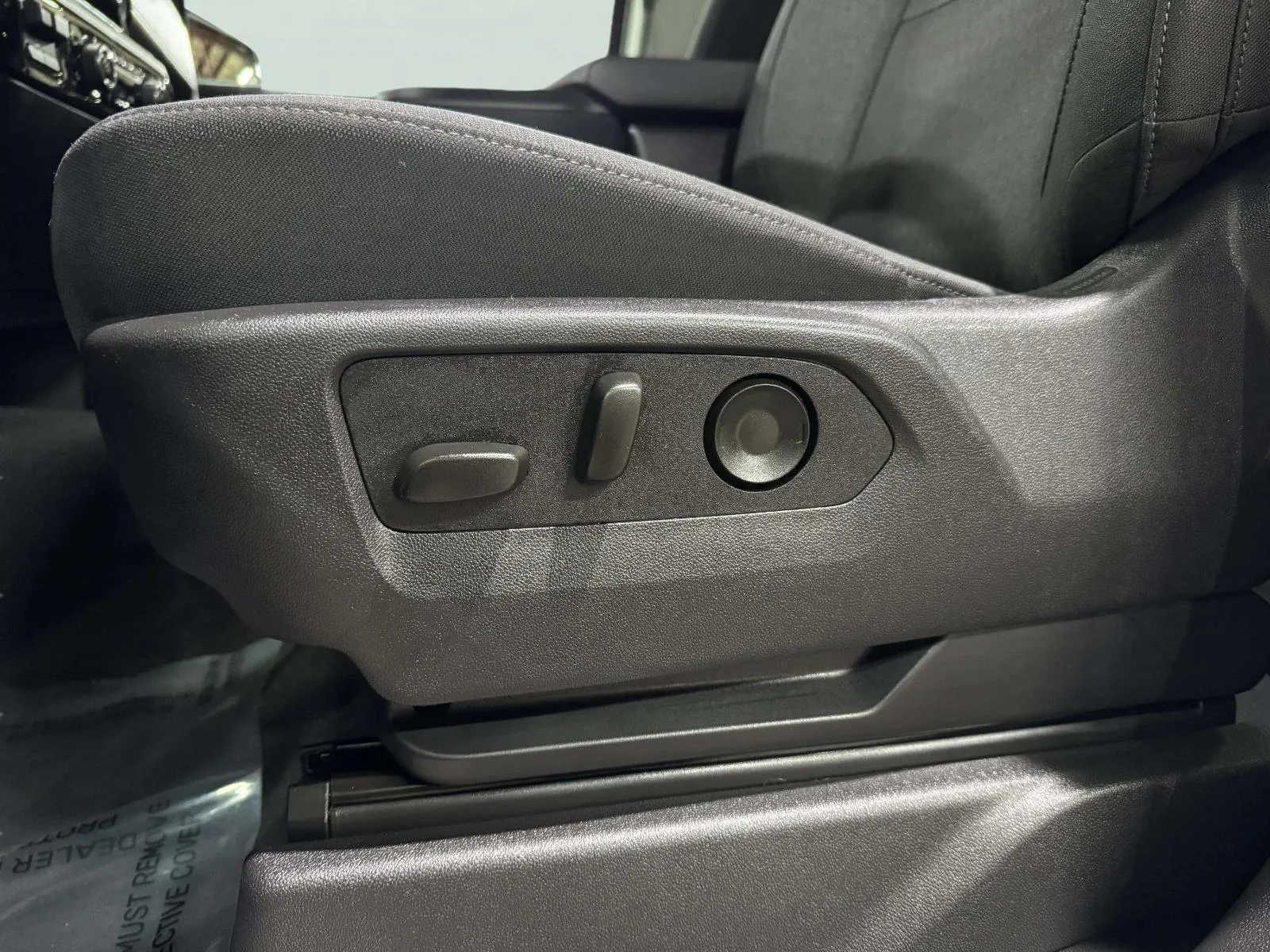 Chevrolet Silverado photo 26