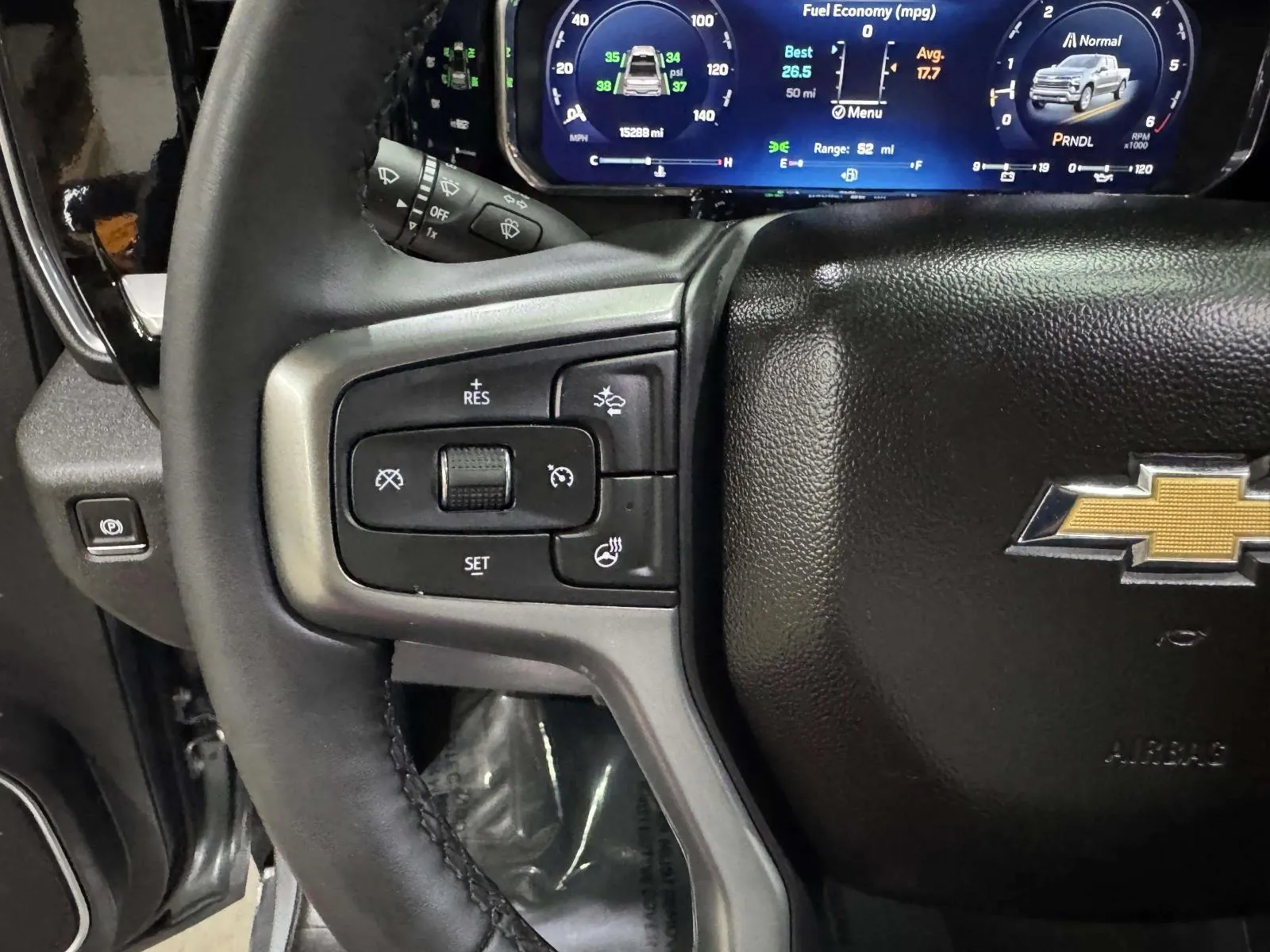 Chevrolet Silverado photo 31