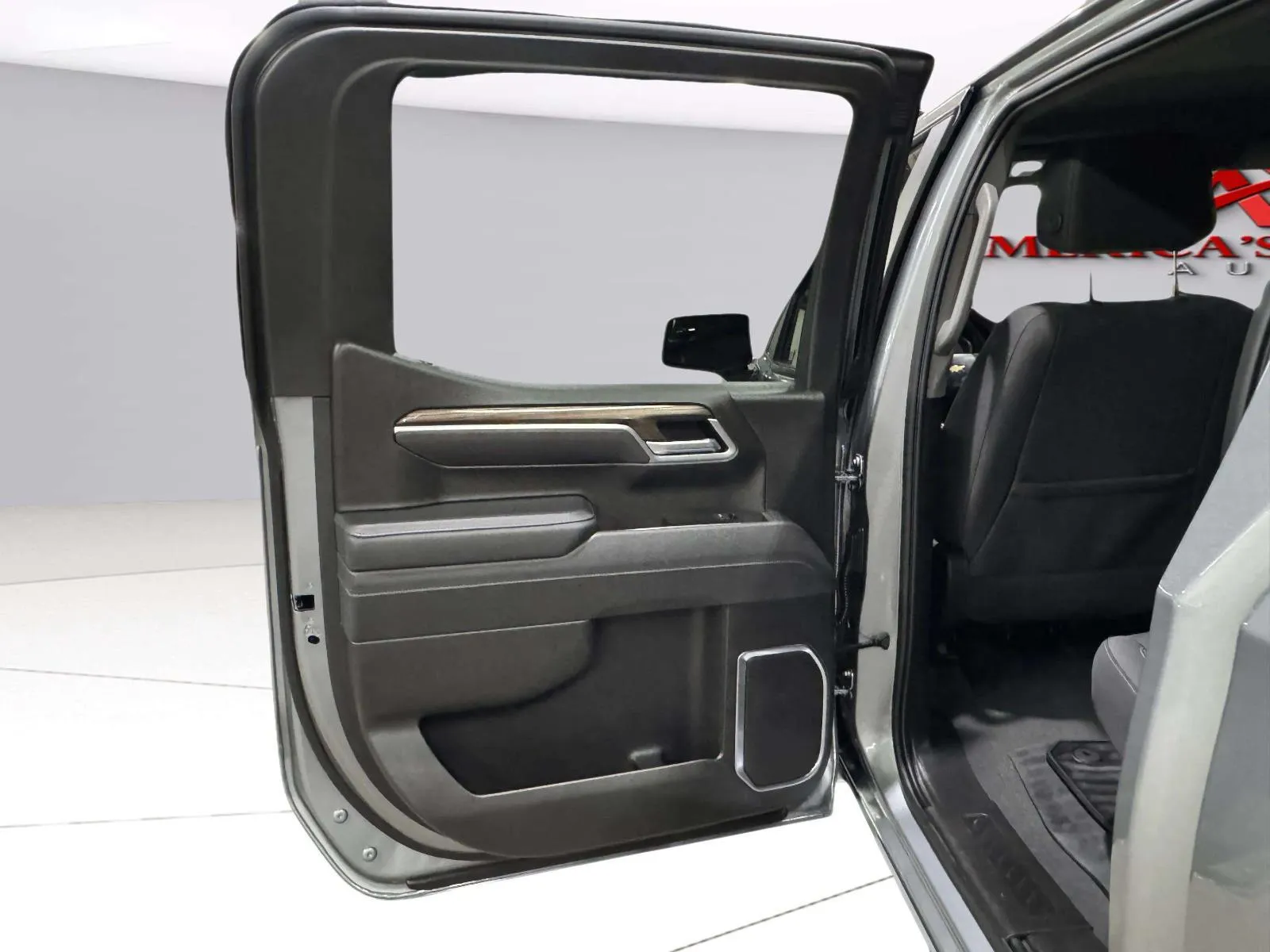 Chevrolet Silverado photo 42