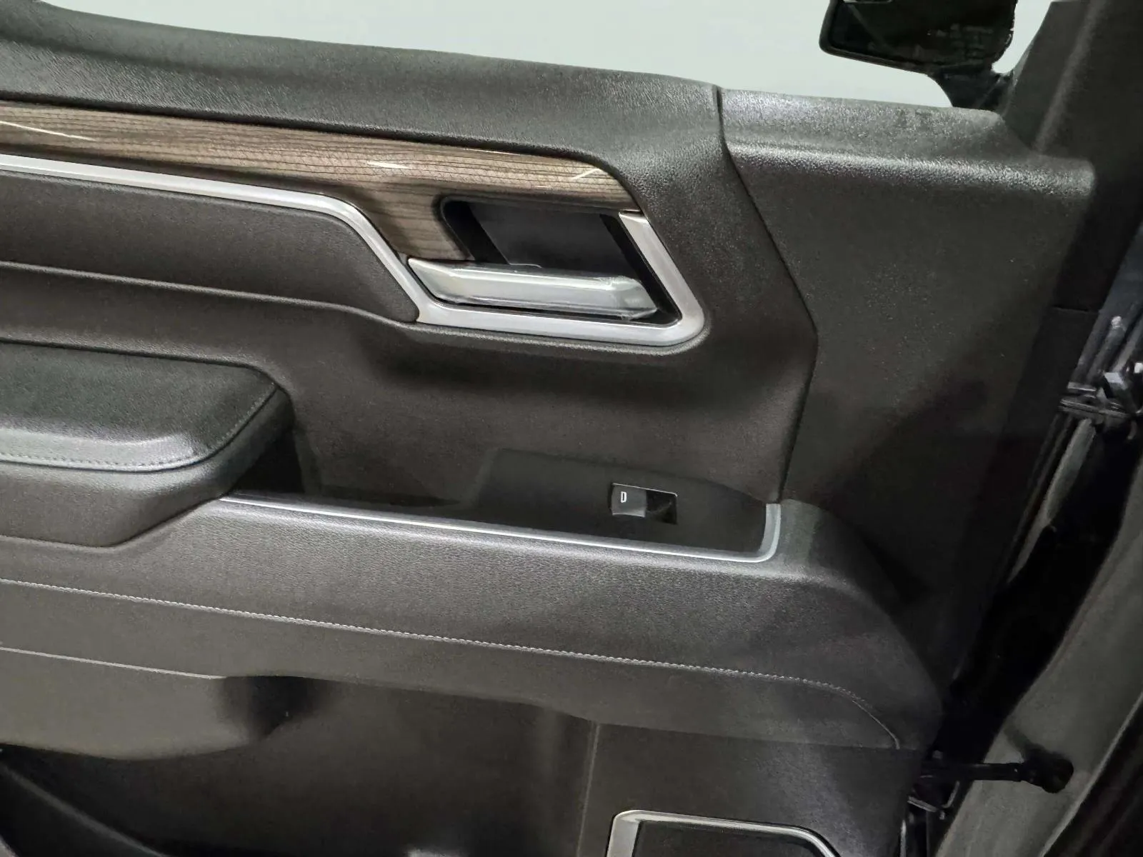 Chevrolet Silverado photo 43