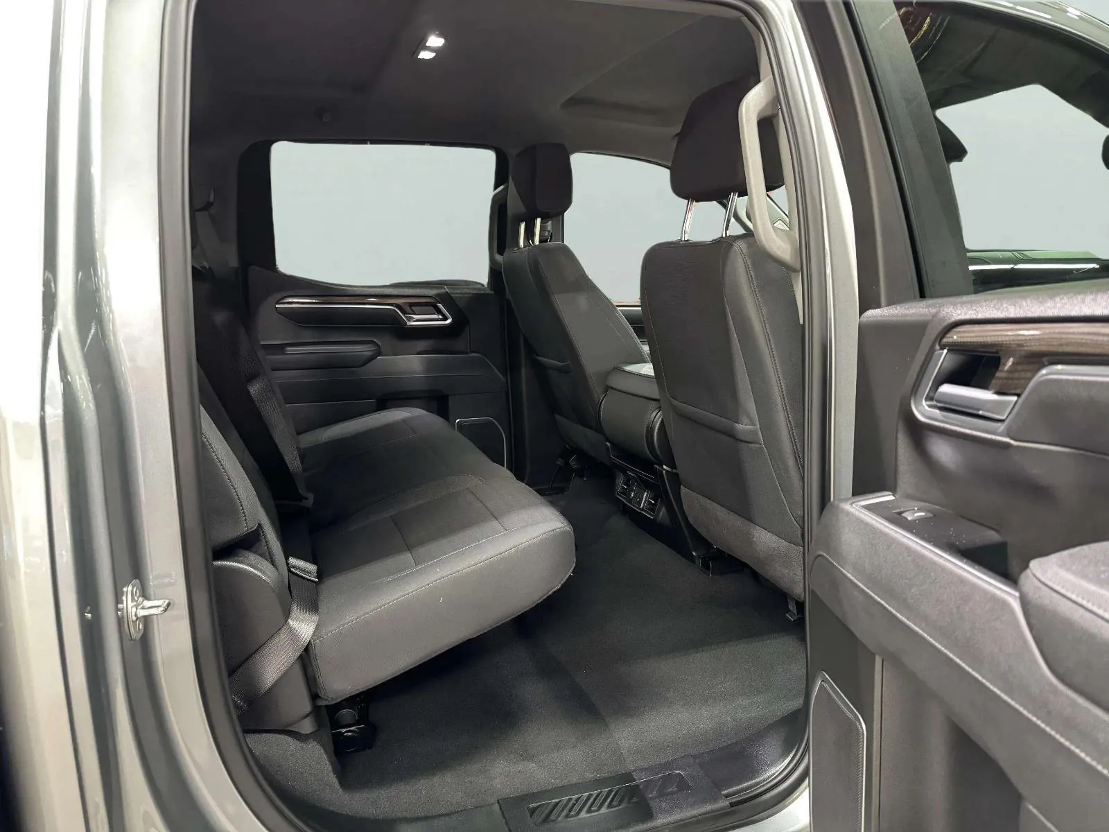 Chevrolet Silverado photo 51
