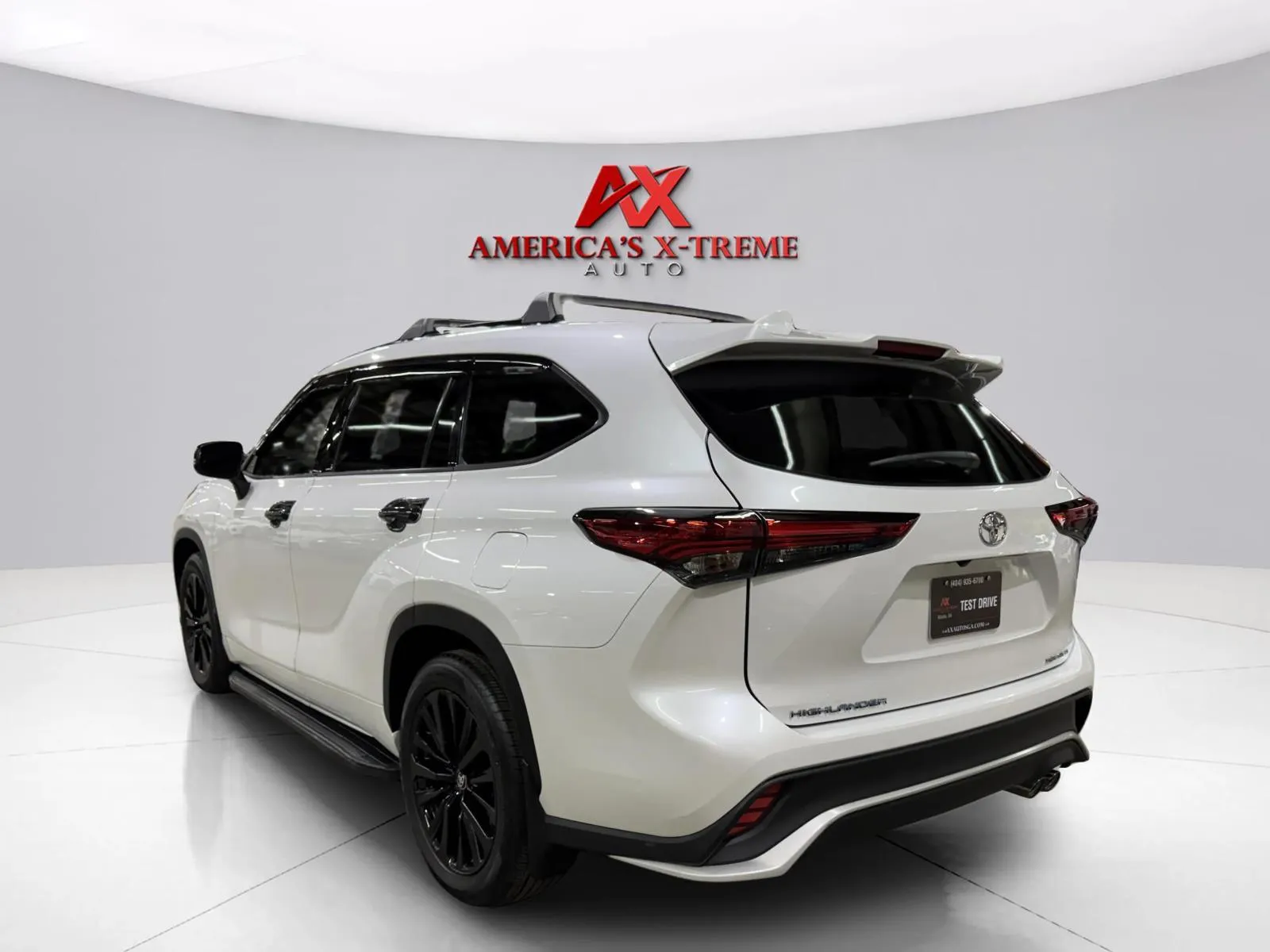 Toyota Highlander photo 5
