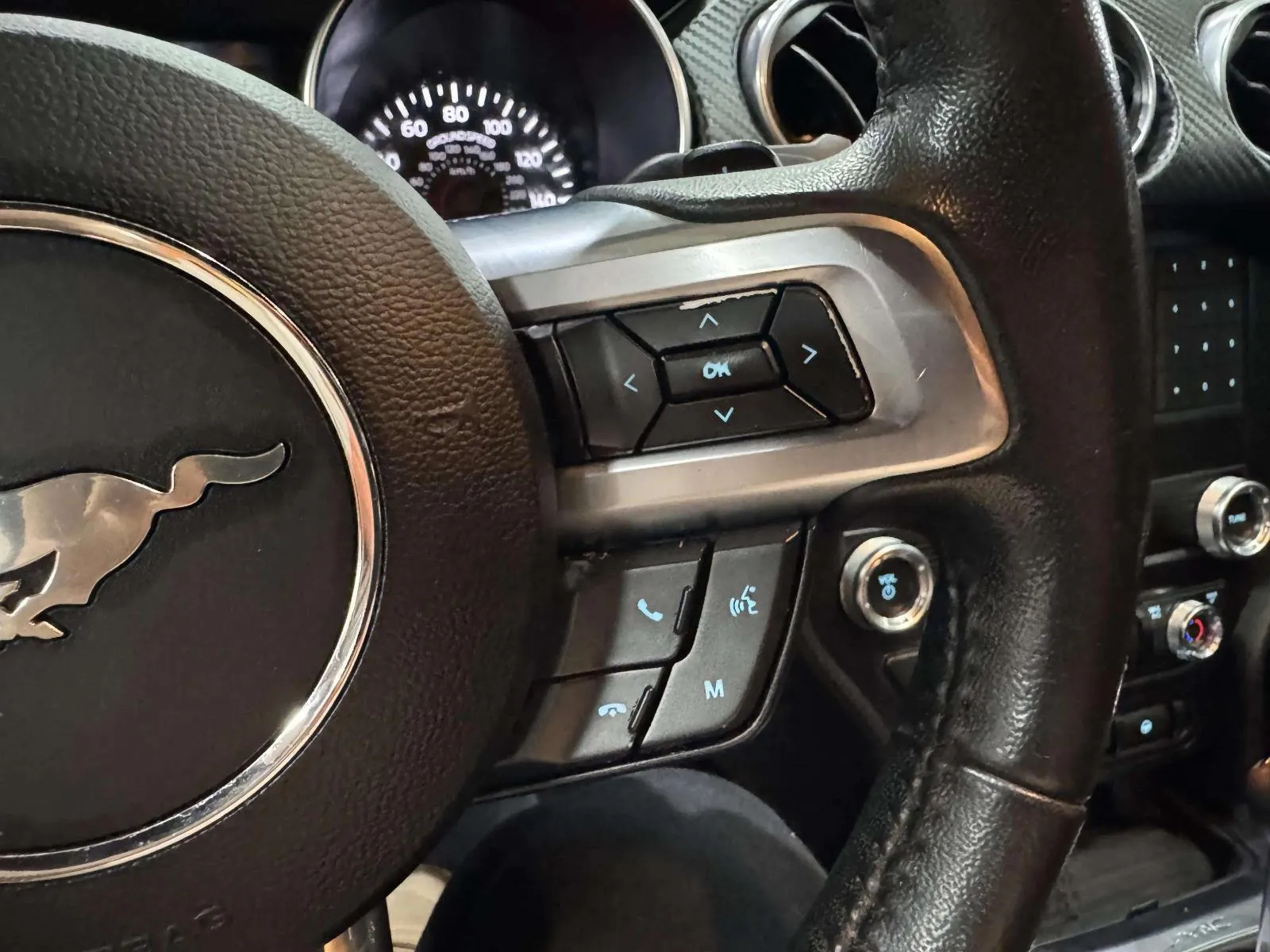 Ford Mustang photo 26