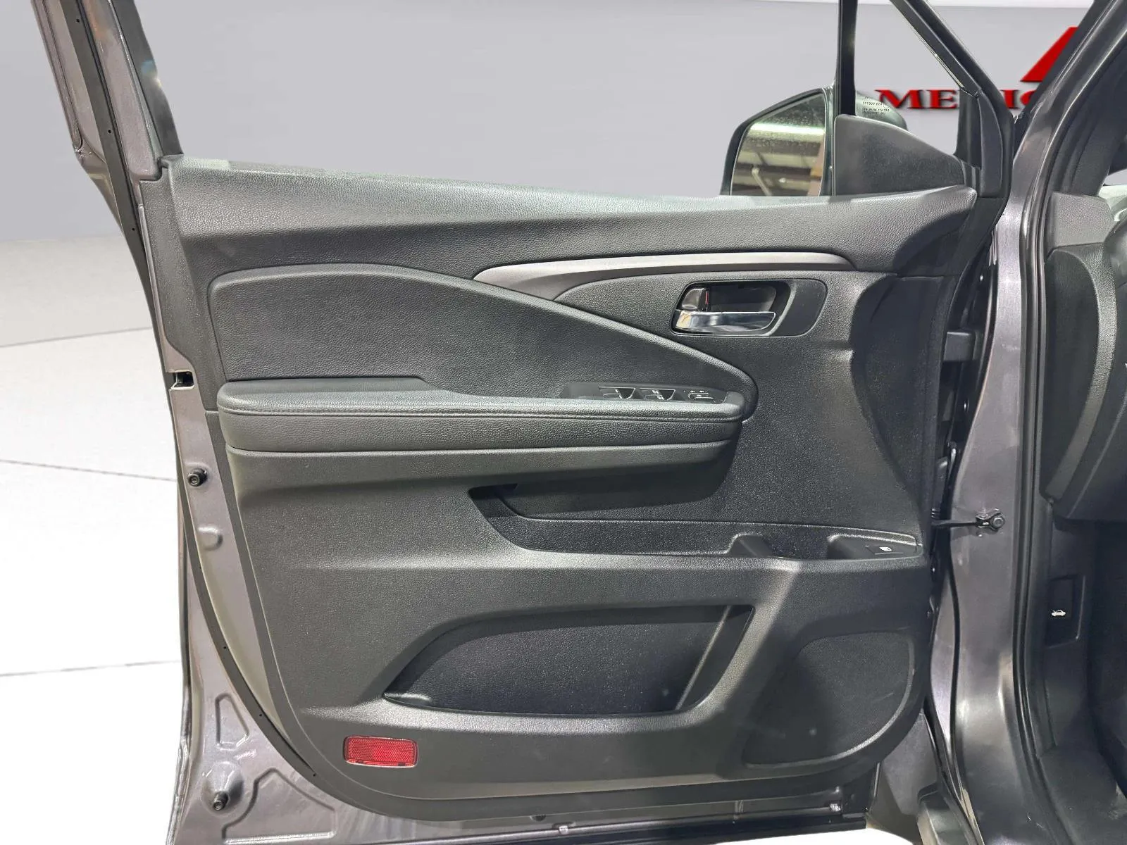 Honda Passport photo 20