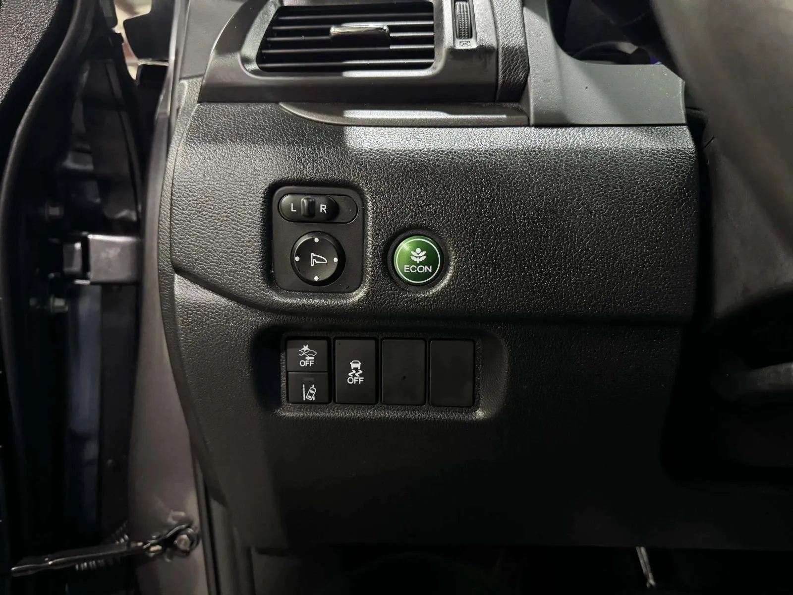 Honda Passport photo 25