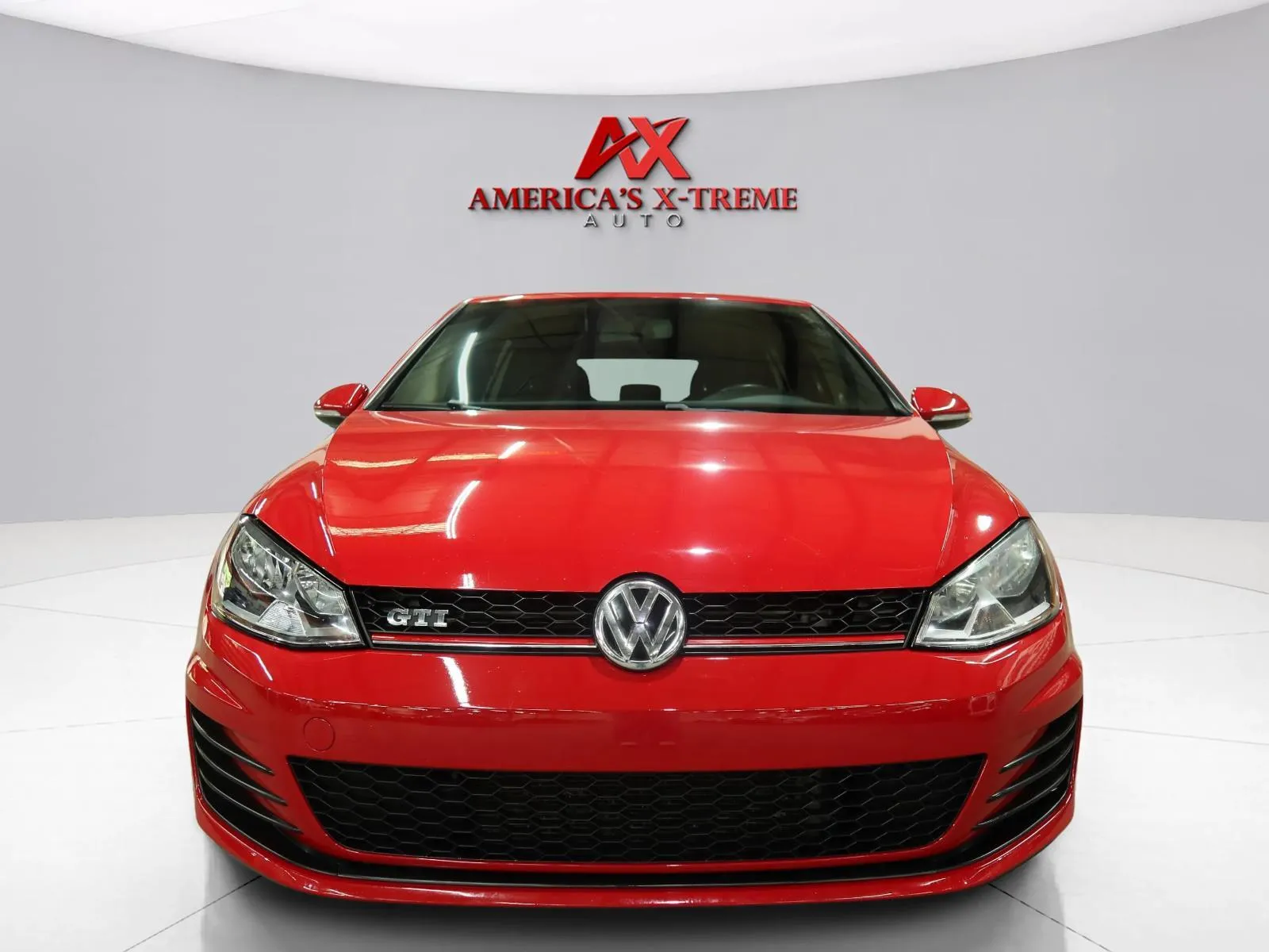 Volkswagen Golf GTI photo 11