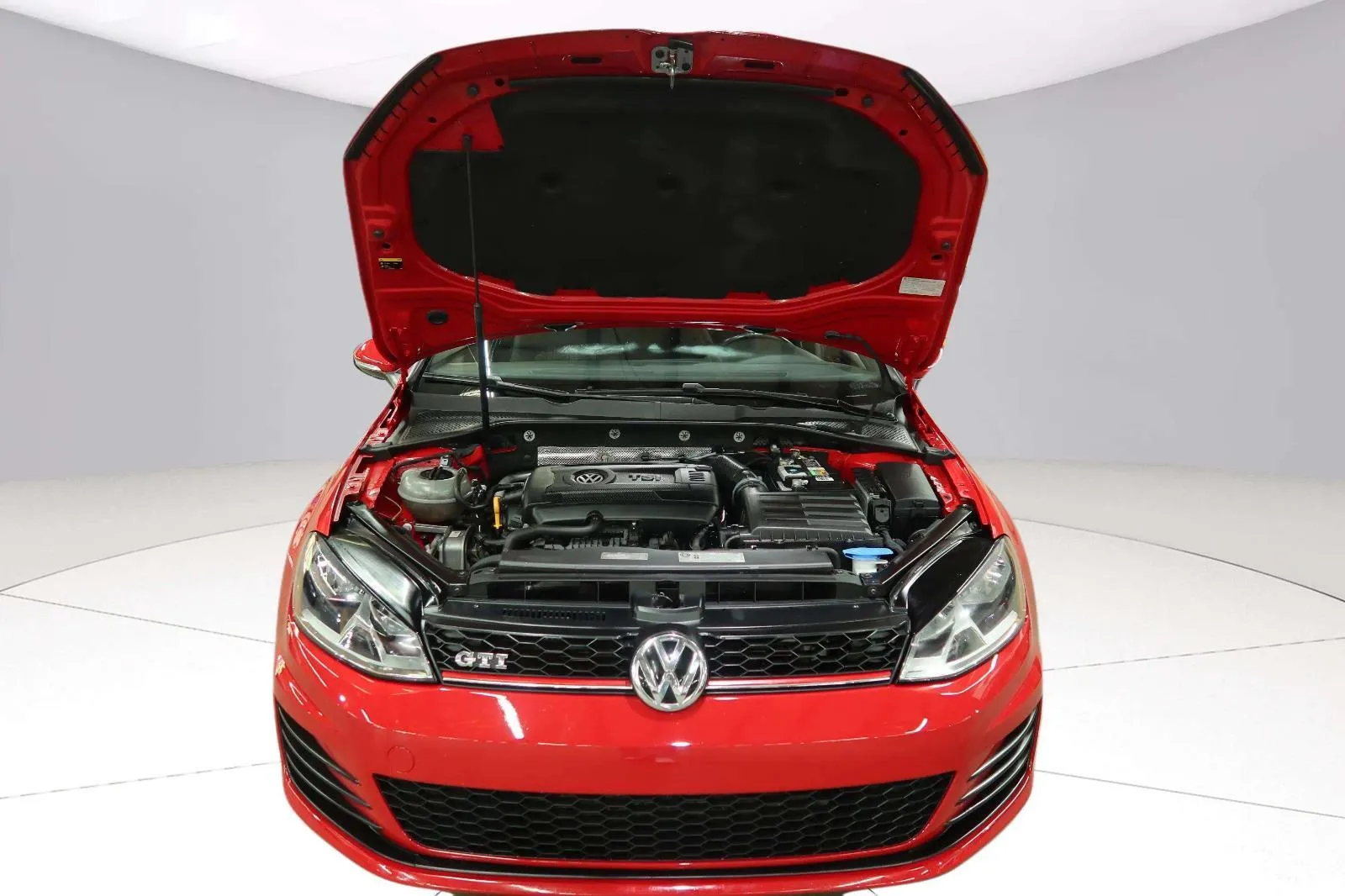 Volkswagen Golf GTI photo 37