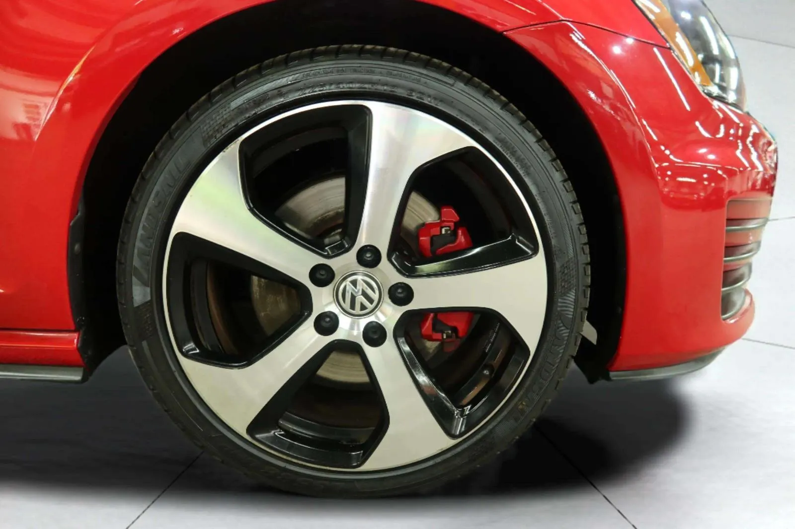 Volkswagen Golf GTI photo 45