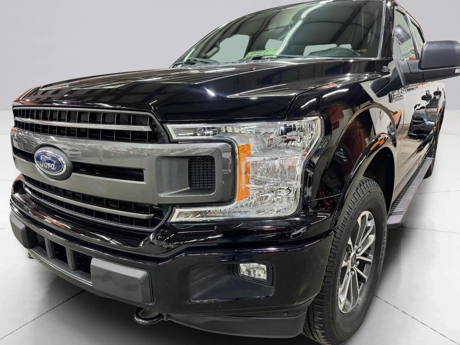 Ford F-150 photo 14