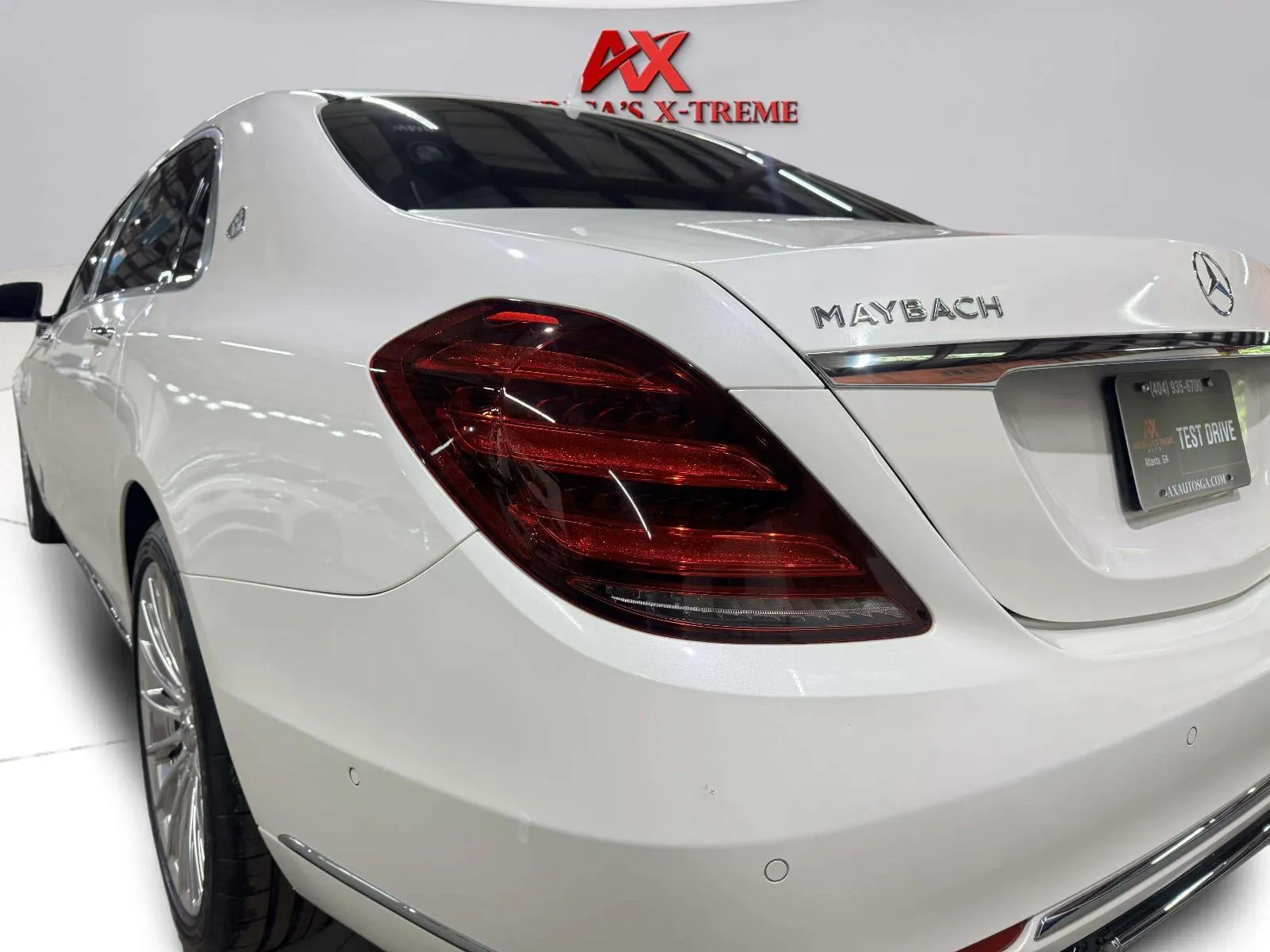 Mercedes-Benz S-Class photo 14