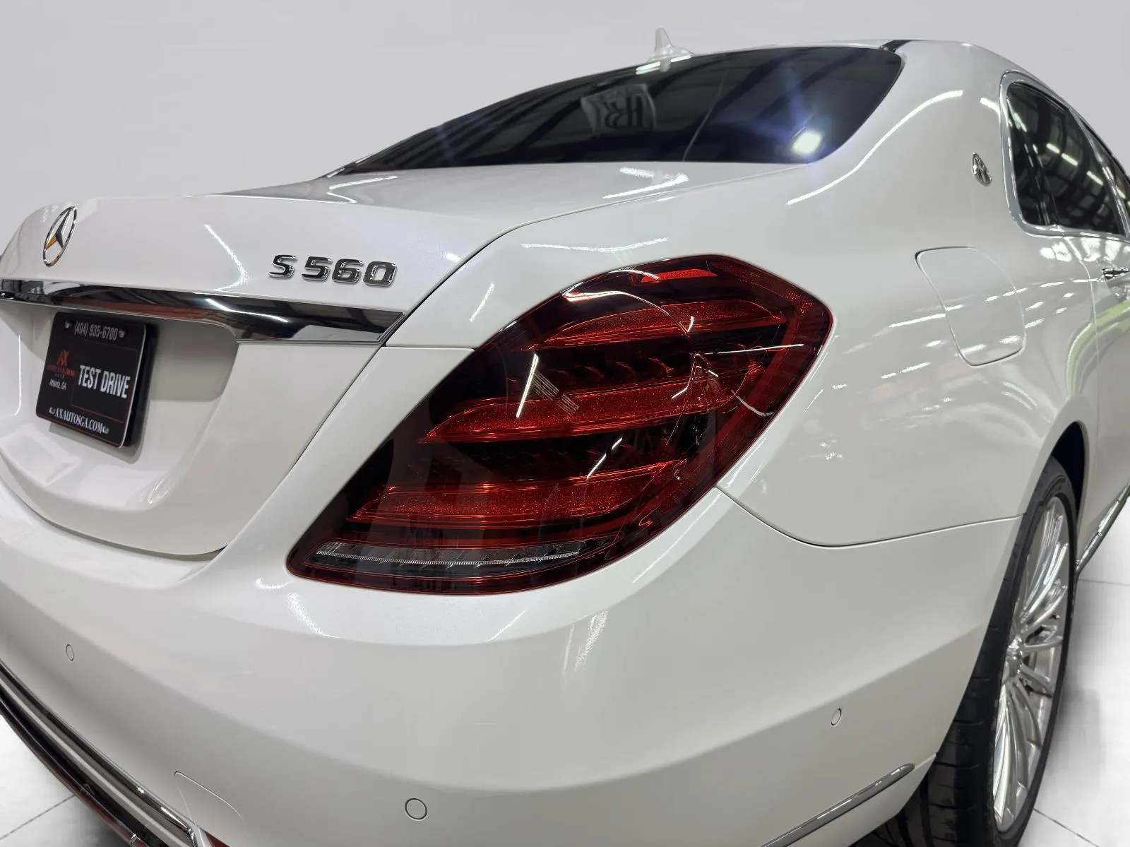 Mercedes-Benz S-Class photo 15