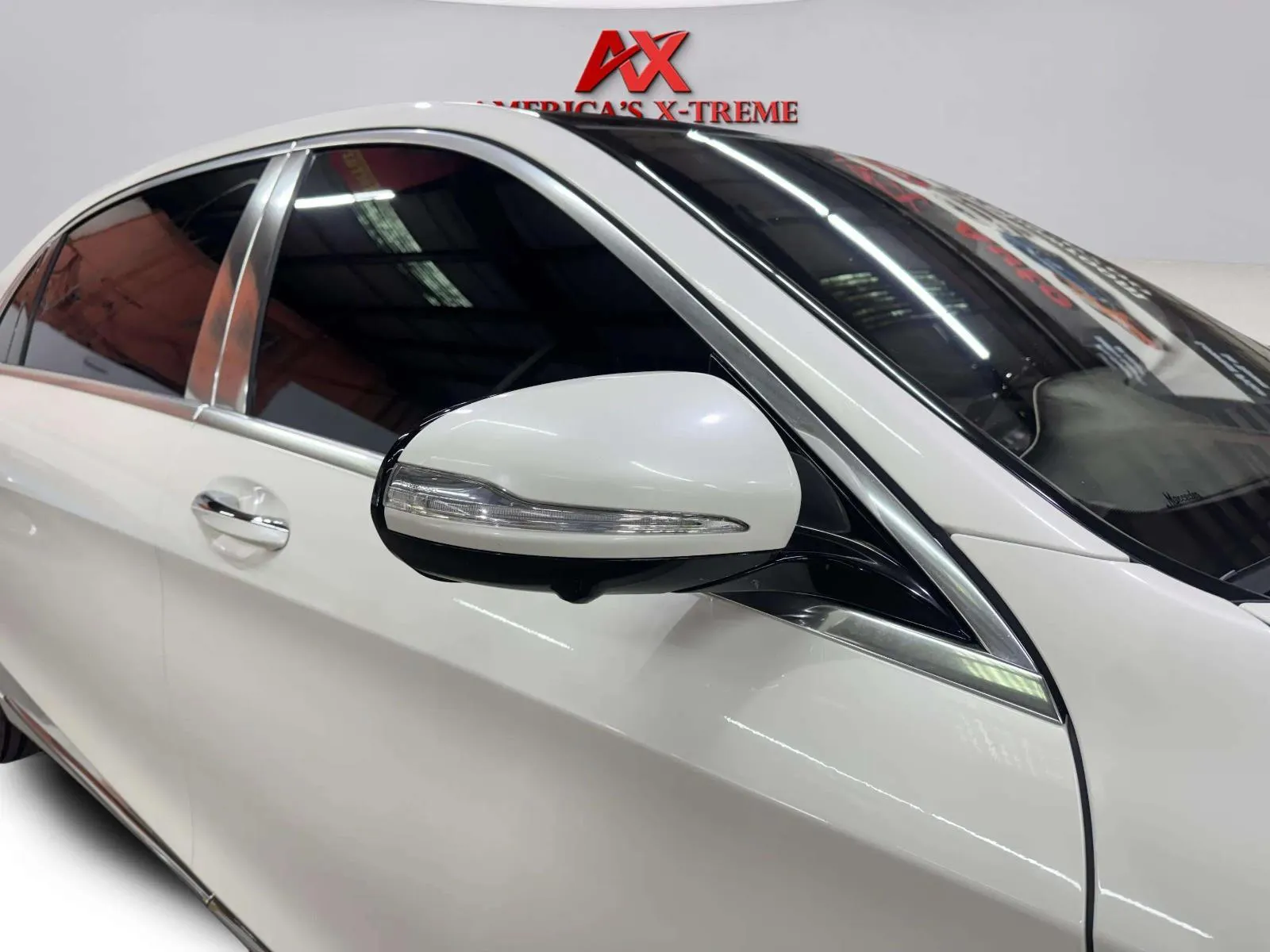 Mercedes-Benz S-Class photo 17